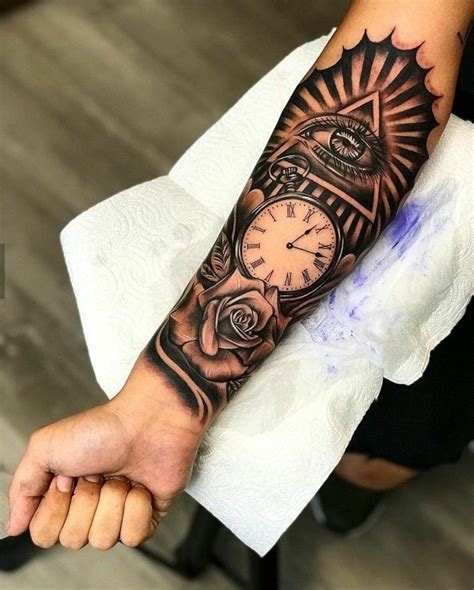 tatuaggio uomo braccio|Tatuaggi braccio uomo: i più amati